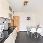 דירה Guenstiges Gruenes Ferienzimmer Mit Separater Moderner Dusche