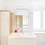 Guenstiges Gruenes Ferienzimmer Mit Separater Moderner Dusche * לוראך