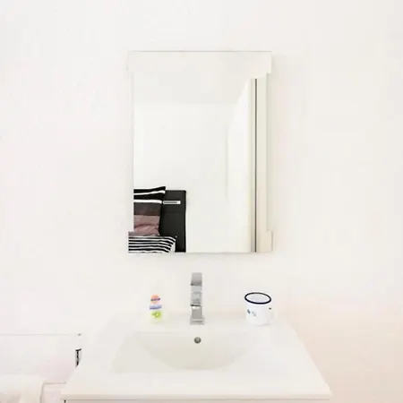 Guenstiges Gruenes Ferienzimmer Mit Separater Moderner Dusche * Lörrach