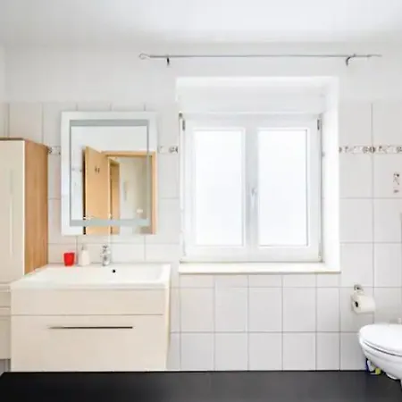 Apartman Guenstiges Gruenes Ferienzimmer Mit Separater Moderner Dusche *